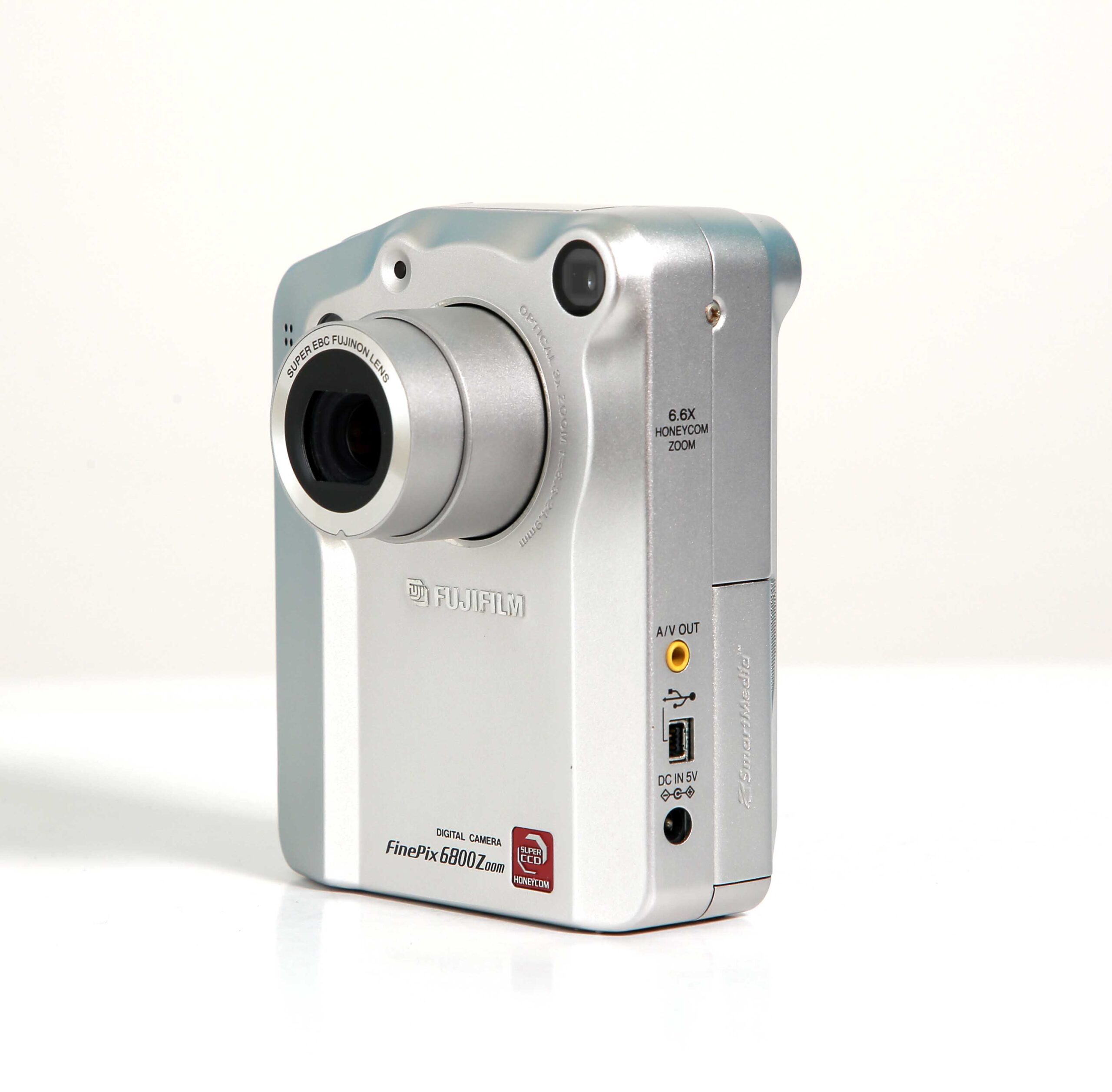 FUJIFILM Finepix 6800Z ポルシェデザイン - 新潟県で中古カメラ・中古