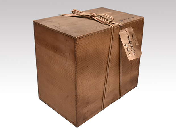 宮中使用御紋章入り（16菊紋）寄木透かし彫り煙草盆 銀金具付 | 古美術