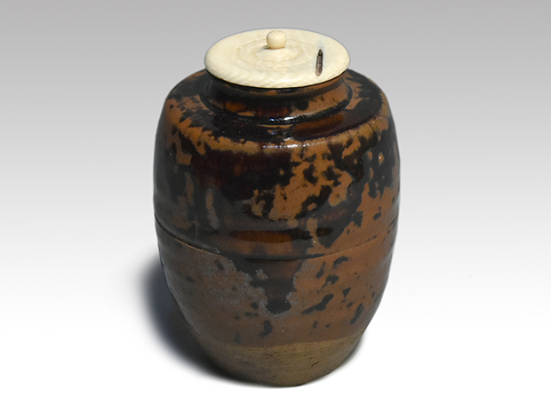 瀬戸茶入 銘「閑松」 鵬雲斎箱書 牙蓋 挽家 仕覆2 | 古美術ささき