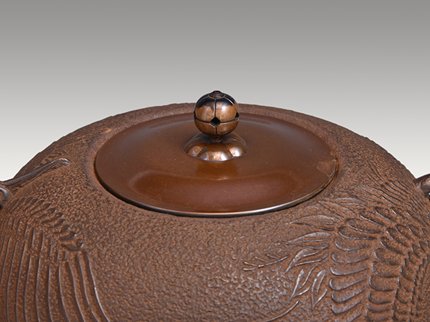 双鶴地紋 宝珠釜 和田美之助(作) 共箱 炉用 | 古美術ささき
