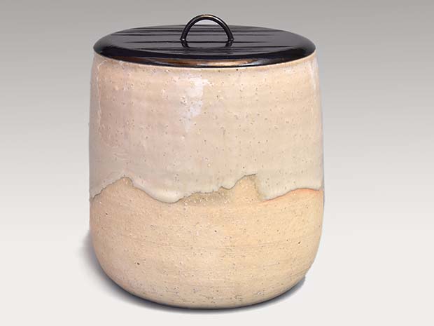 萩水指 十三代 坂田泥華(作) 即中斎在判箱書 塗蓋・飛来一閑 共箱 | 古