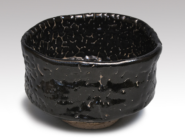 二代 加藤春鼎（造）黒引出し茶碗 三代 加藤春鼎（極め） | 古美術ささき