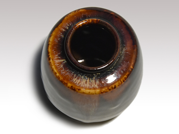 肩衝茶入 桶谷定一(作) 共箱 象牙蓋 仕服(七曜太子) | 古美術ささき