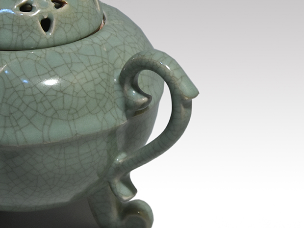 青磁香炉 中島宏（造）共箱 人間国宝 | 古美術ささき