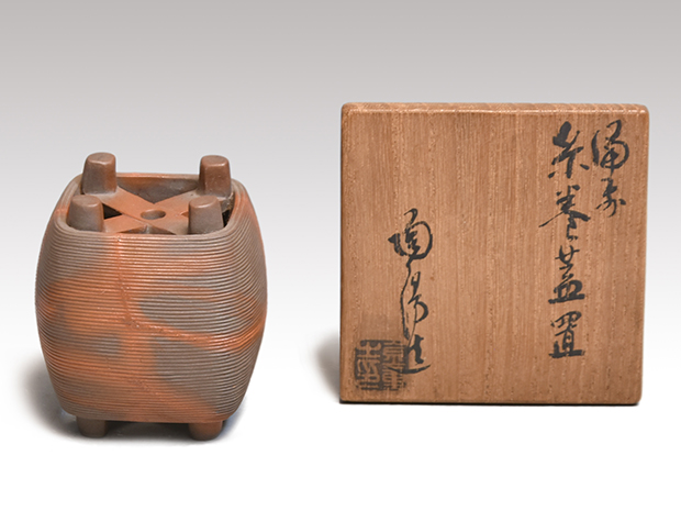 備前糸巻蓋置 金重陶陽(作) 共箱 | 古美術ささき