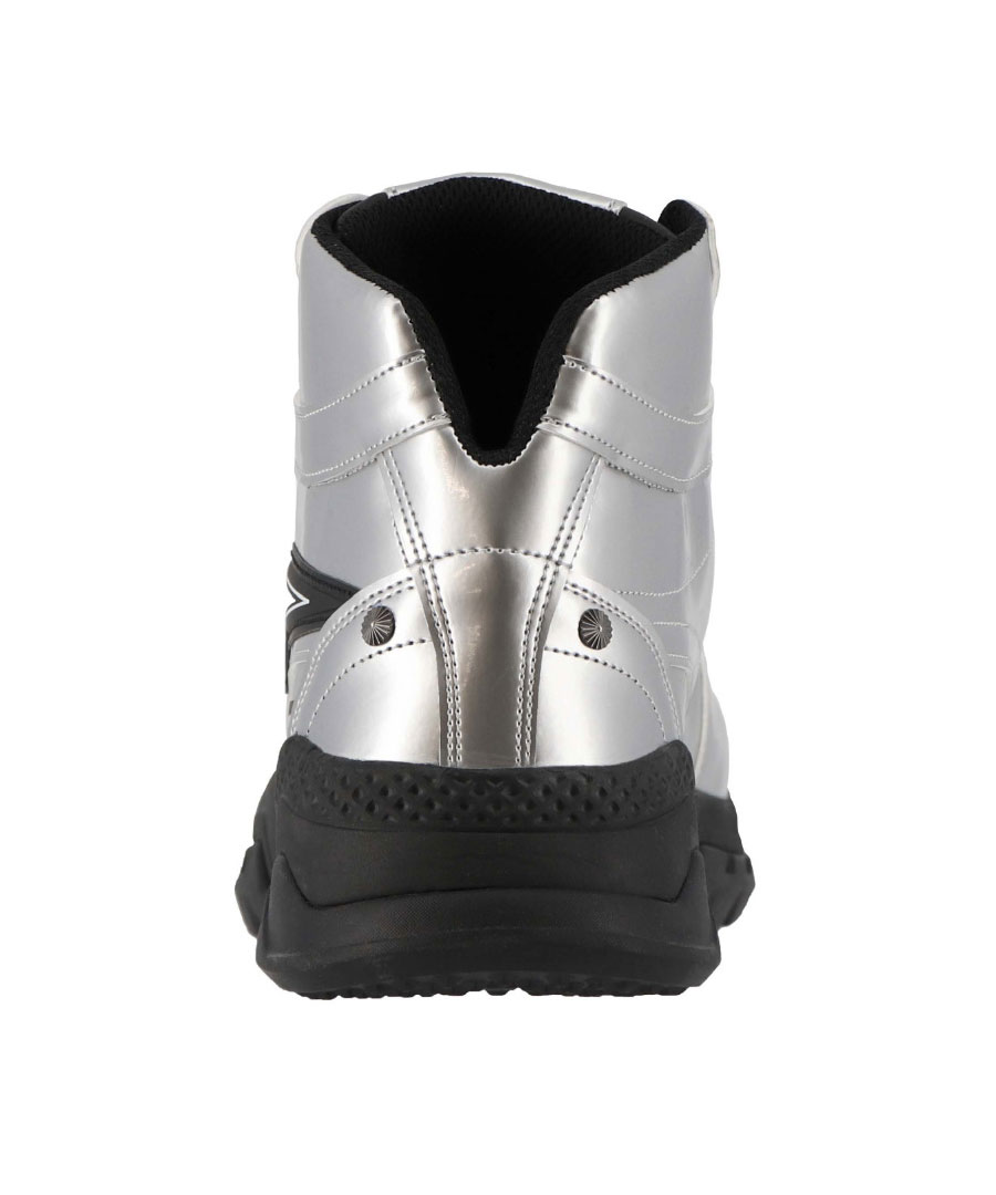 ワンランク上のウルトラな光沢質感!「ウルトラセブン」「ウルトラ