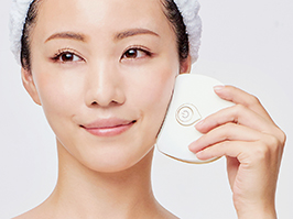 リフト美顔器ホット＆クール KBE-1810/W｜エステアイテム｜フェイス