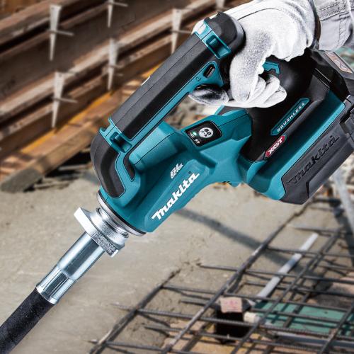 マキタ 40Vmax充電式バイブレータ（本体のみ） VR001GZ