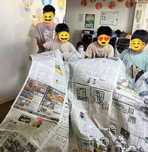 児童発達支援・放課後等デイサービス このき港校】新聞紙遊び♪ | この