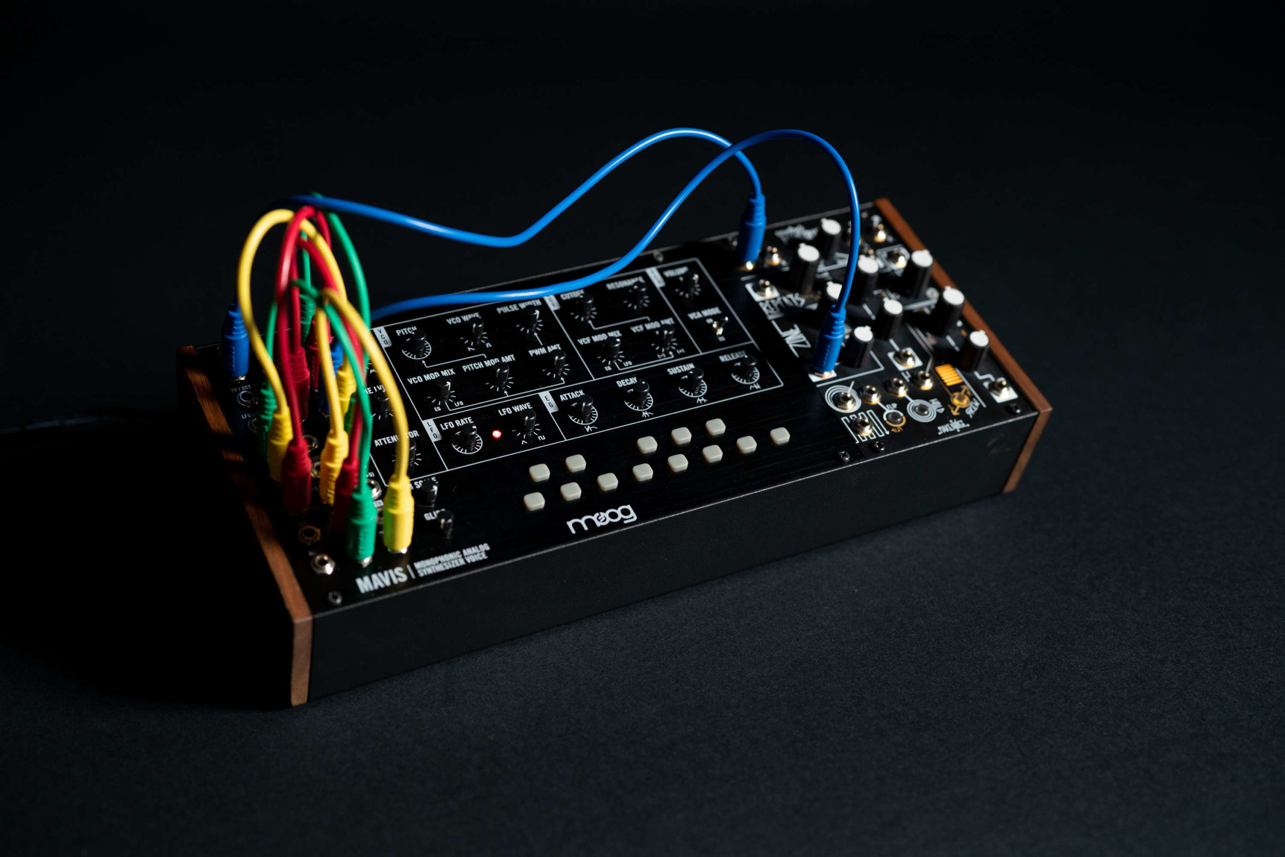 60HP Powered Eurorack Case – moog