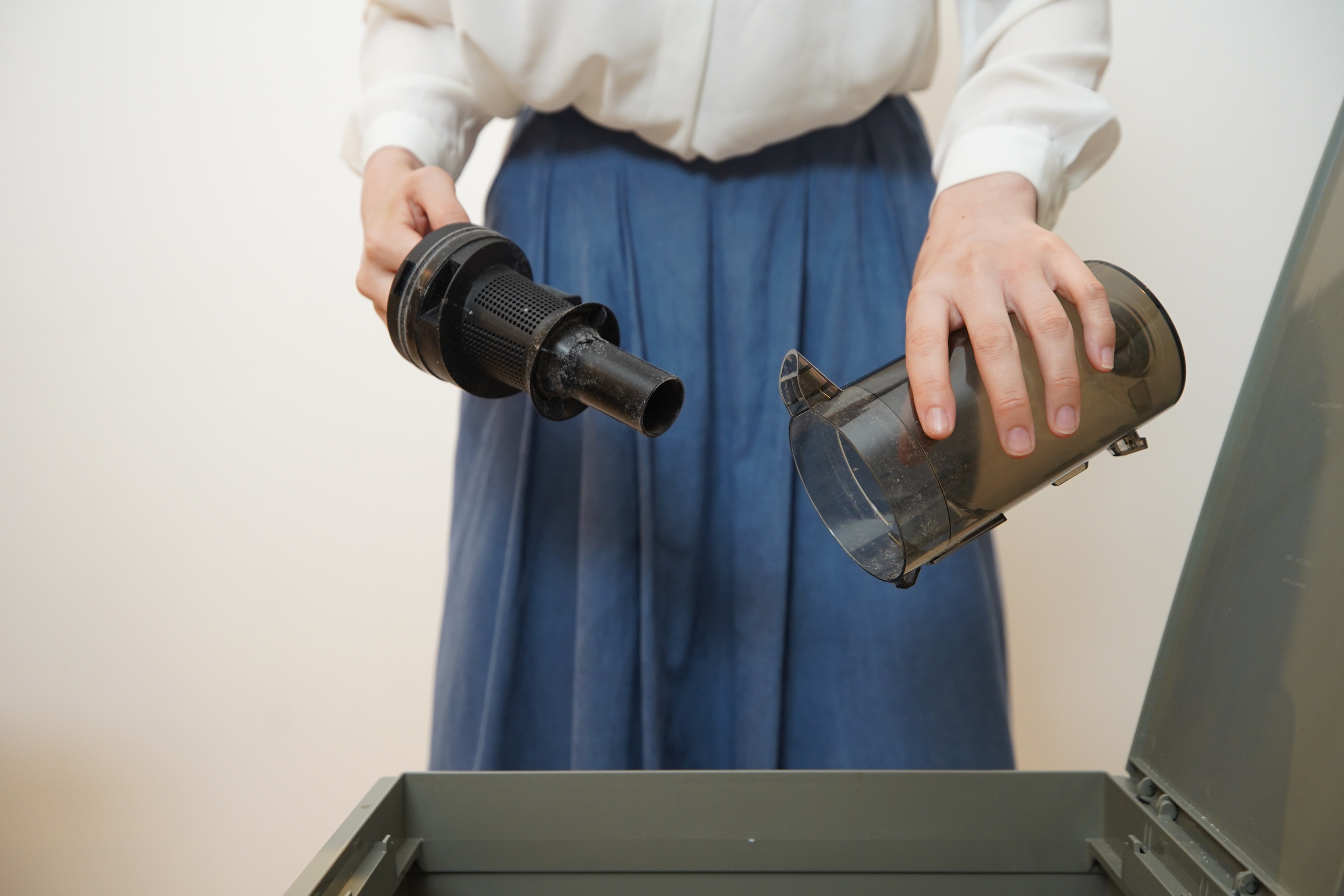 生産終了】充電式サイクロン掃除機 SCL-1820(SCL-1820-AAA-0) SCL-1820