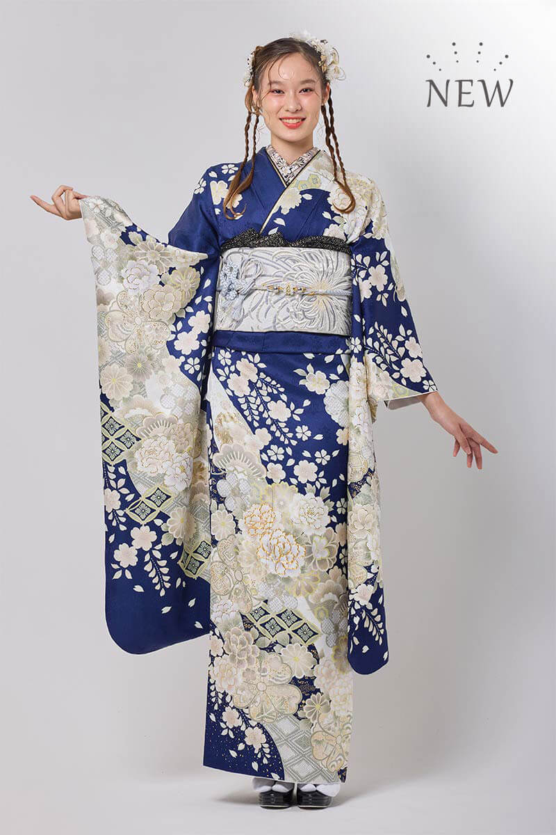 きめ細やかな金駒刺繍を施し美しい色彩が格の高さを感じさせる本格志向