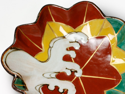 紅葉模様の陶器の箱 一部かけあり 紅葉模様の陶器の箱 一部かけあり