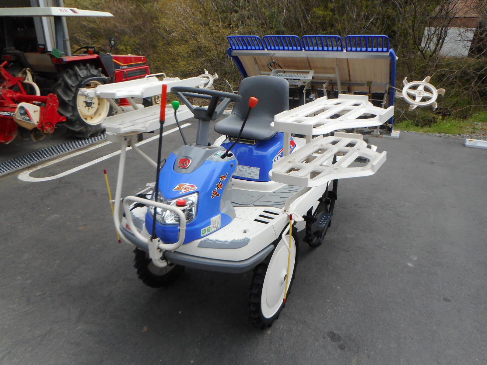 ヰセキ 乗用田植機 PQZ43-DUL | 株式会社 かわかく農機【農機の販売