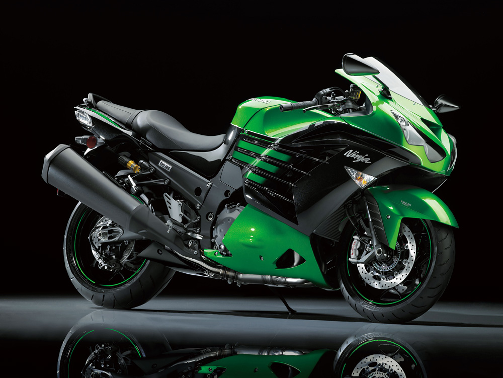 Ninja ZX-14R/ZZR1400/ABS］2016年モデルは、ハイグレードVer.との