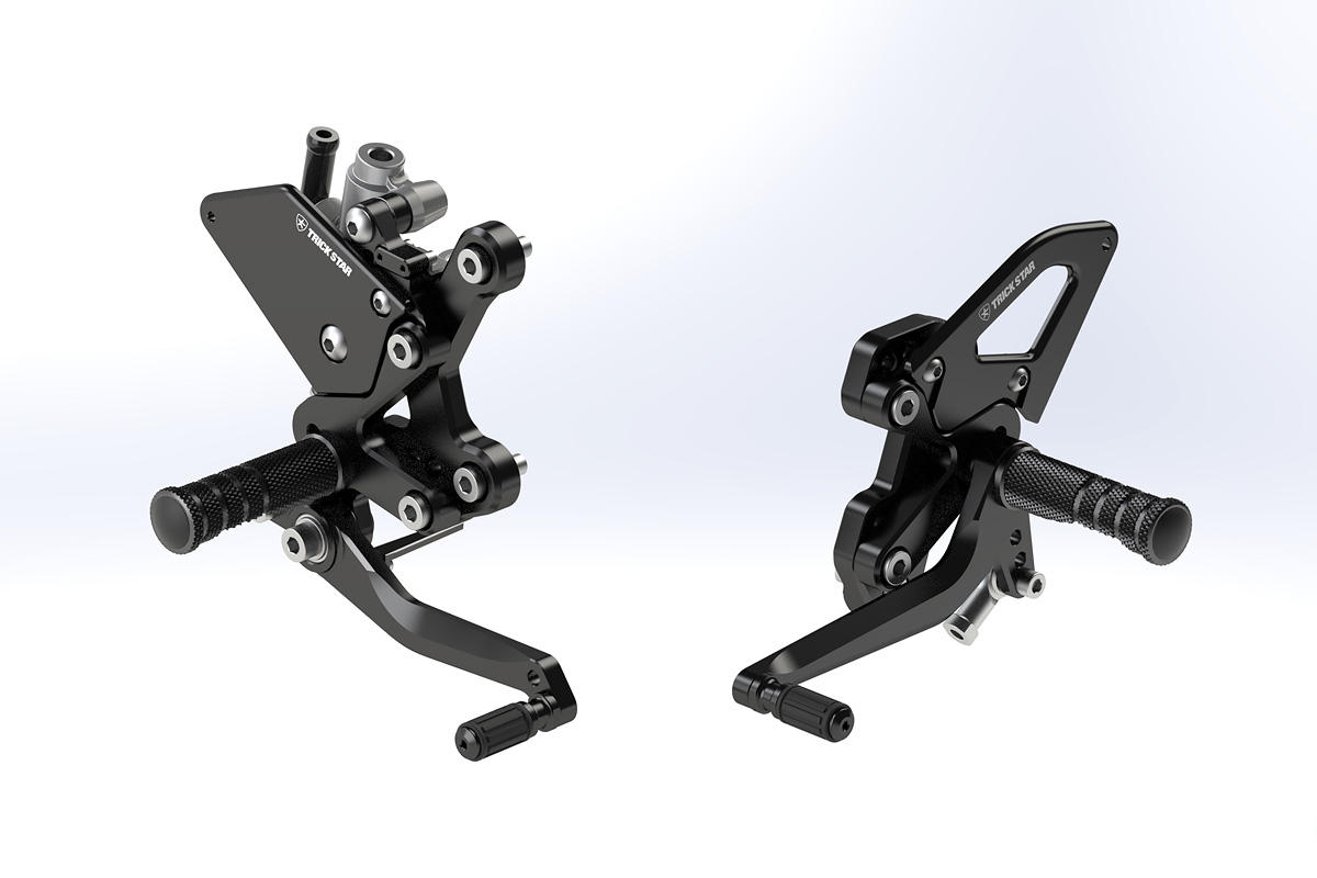 トリックスターより、Ninja 250/400用のバックステップが12月中旬から