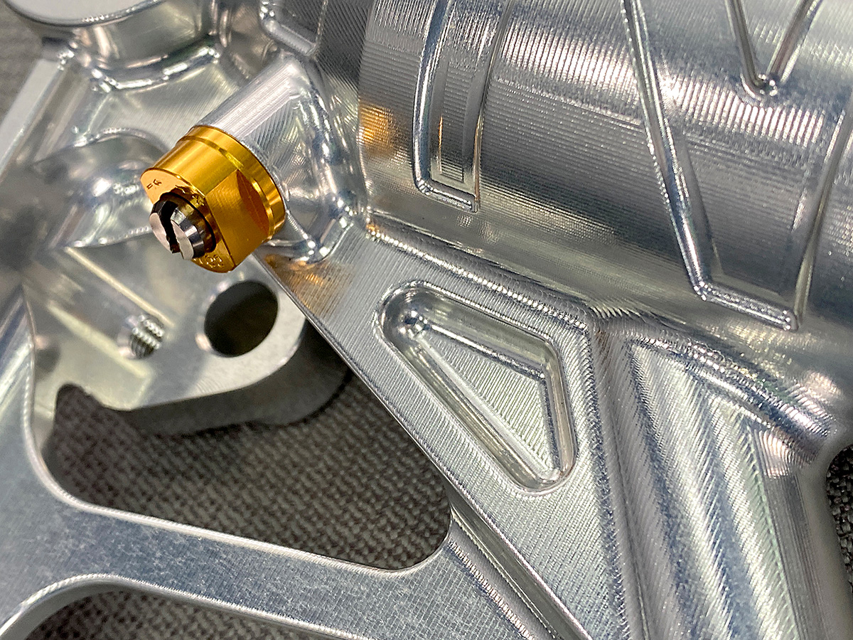 Z900RS/CAFE用フロントフォークボトム by KTS湘南 | 製品紹介