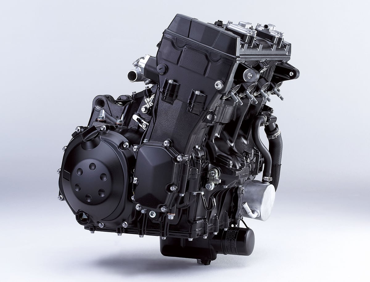 カワサキらしい最強エンジン。Ninja ZX-14Rのエンジンメカニズムとその