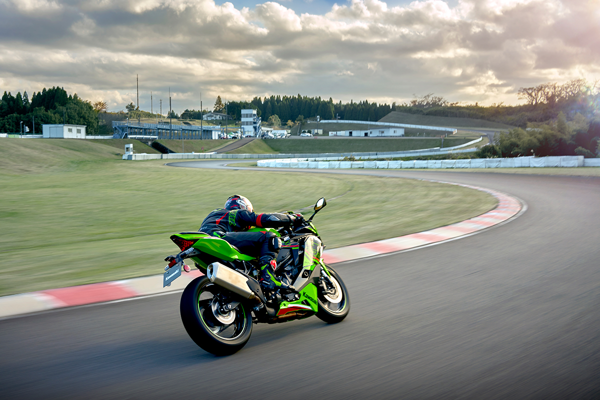 Ninja ZX-4Rシリーズ 国内発売開始日＆価格 決定！ | 新車 | カワサキ