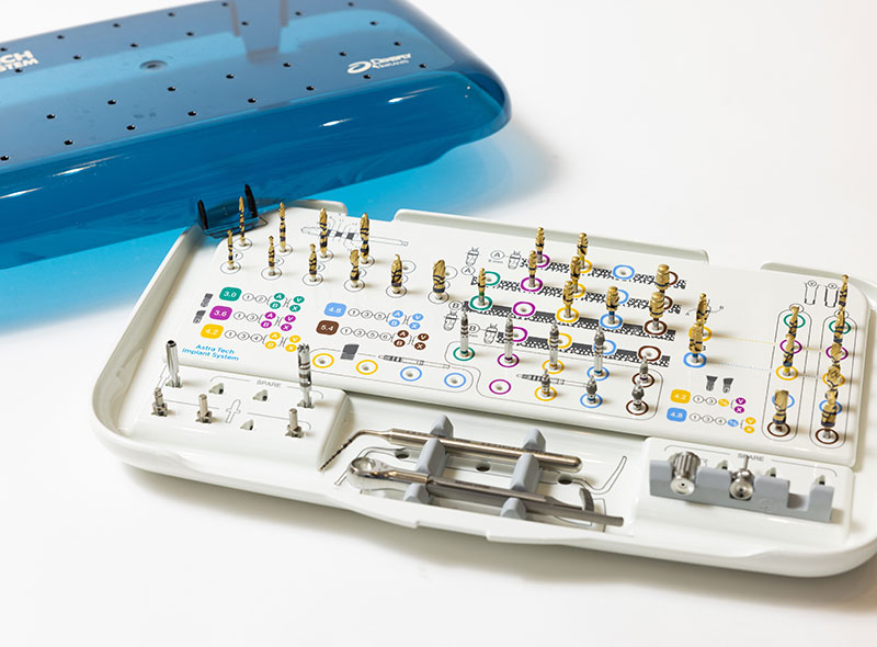 インプラント治療 - 藤沢市の歯医者「風間歯科医院」