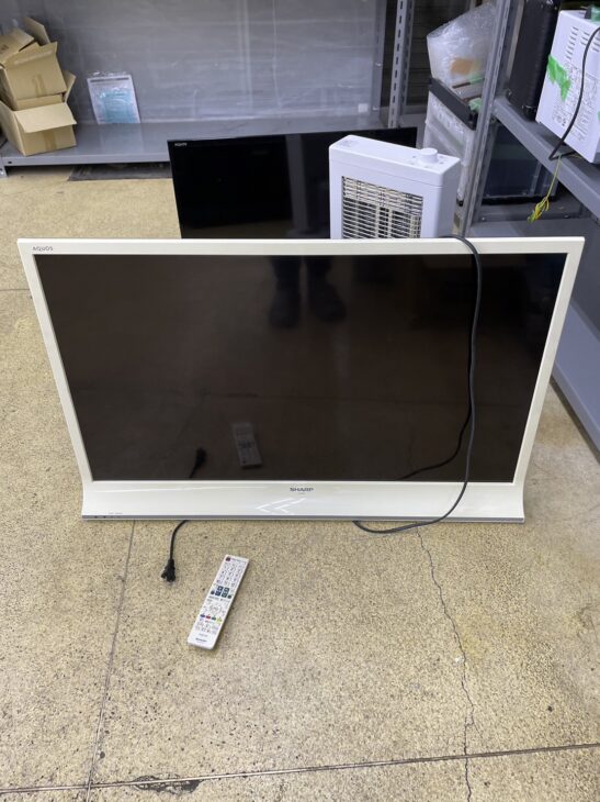 2014年製を無料引取】シャープ 40型液晶テレビ LC-40J10 （目黒区