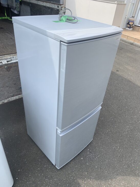 東京都西東京市】へSHARP（シャープ） 2ドア冷蔵庫 SJ-D14D-S 2018年製