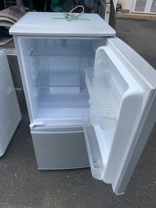 東京都西東京市】へSHARP（シャープ） 2ドア冷蔵庫 SJ-D14D-S 2018年製