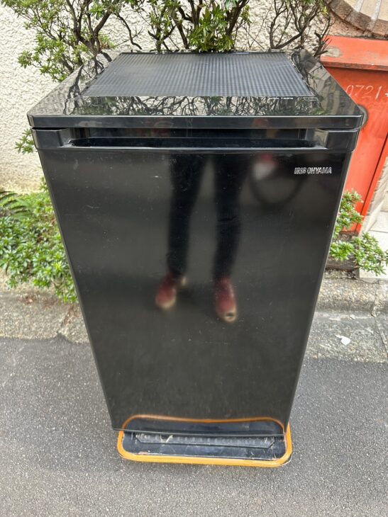 アイリスオーヤマの1ドア冷凍庫 IUSD-6A-B 2020年製【出張買取】品川区