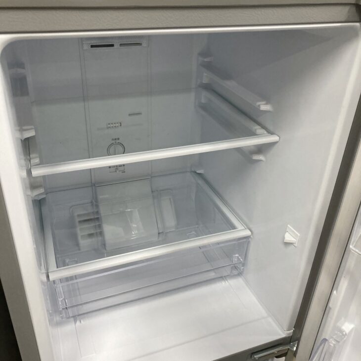 大阪府摂津市へAQUA 冷蔵庫 AQR-13K(S)買取 2021年製で庫内がきれいな