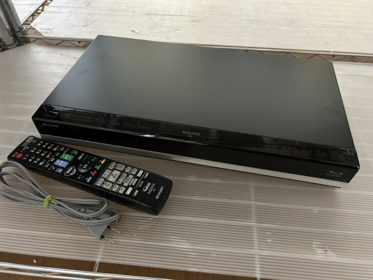 SHARP AQUOS BD-T1800 ブルーレイプレーヤー SHARP AQUOS BD-T1800
