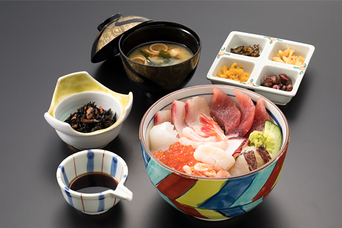 日本語) 花さがみ 丼 | 河鹿荘