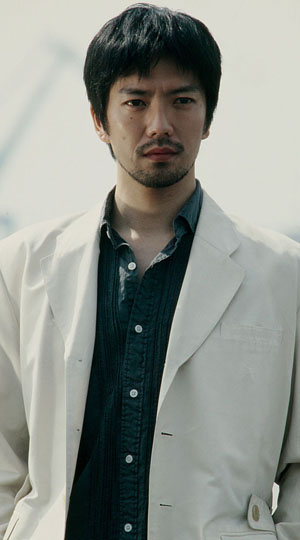 上城睦月 | 仮面ライダー図鑑 | 東映