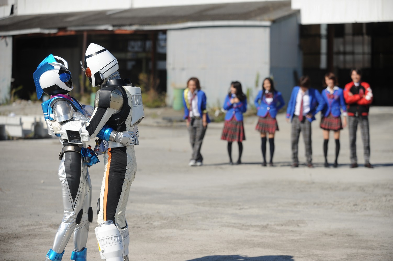 仮面ライダーなでしこ | 仮面ライダー図鑑 | 東映