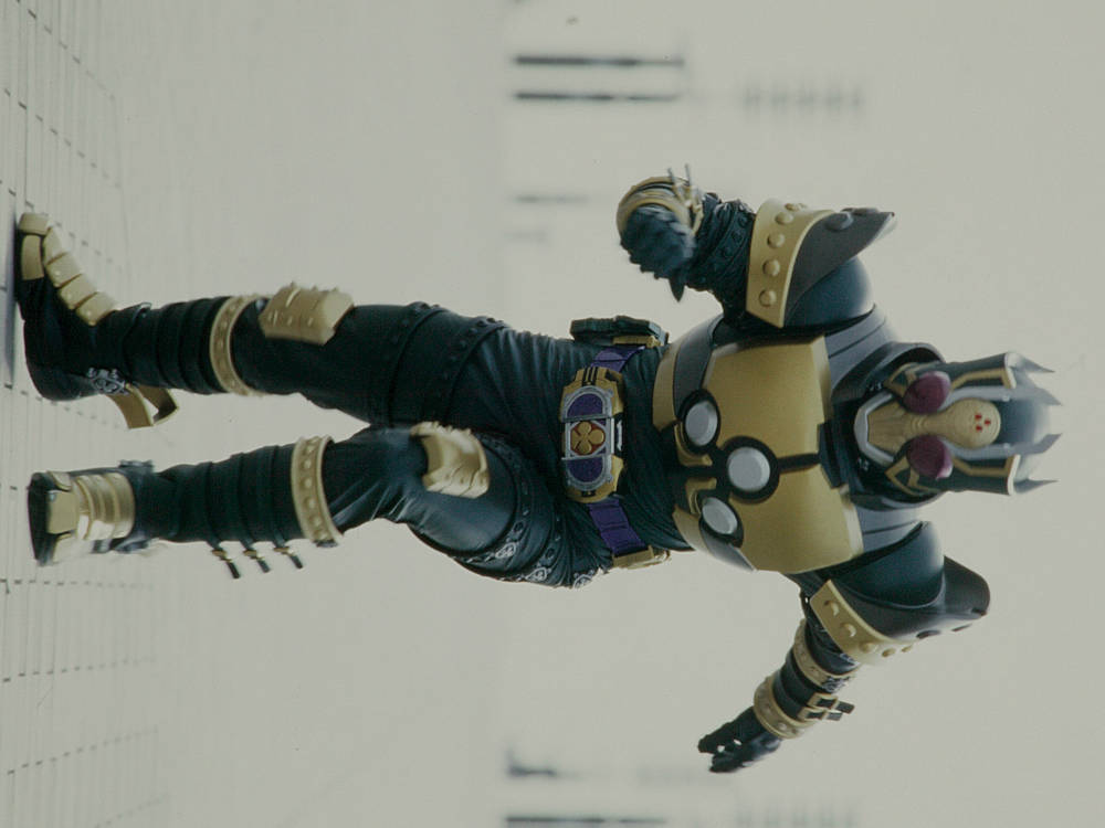 仮面ライダーレンゲル | 仮面ライダー図鑑 | 東映