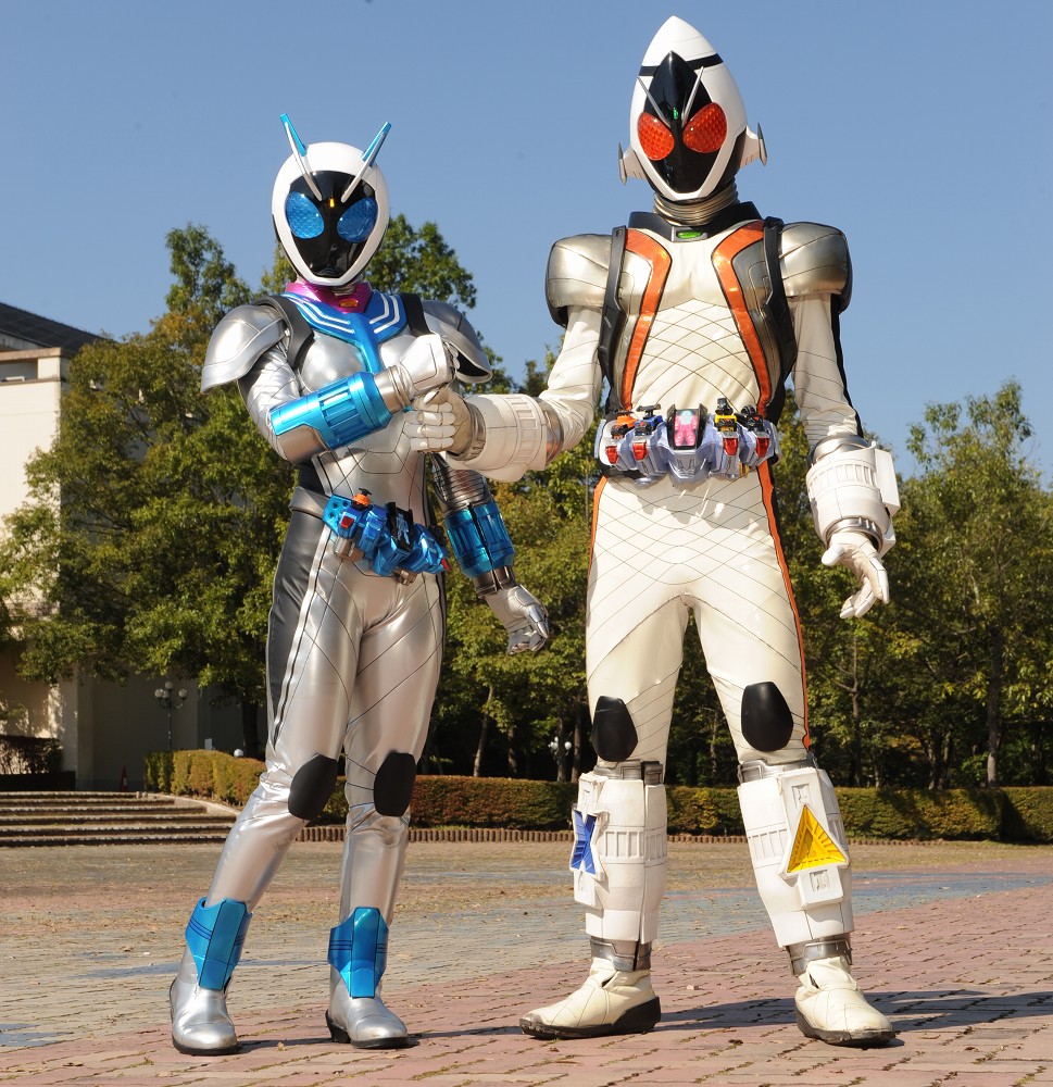 仮面ライダーなでしこ | 仮面ライダー図鑑 | 東映