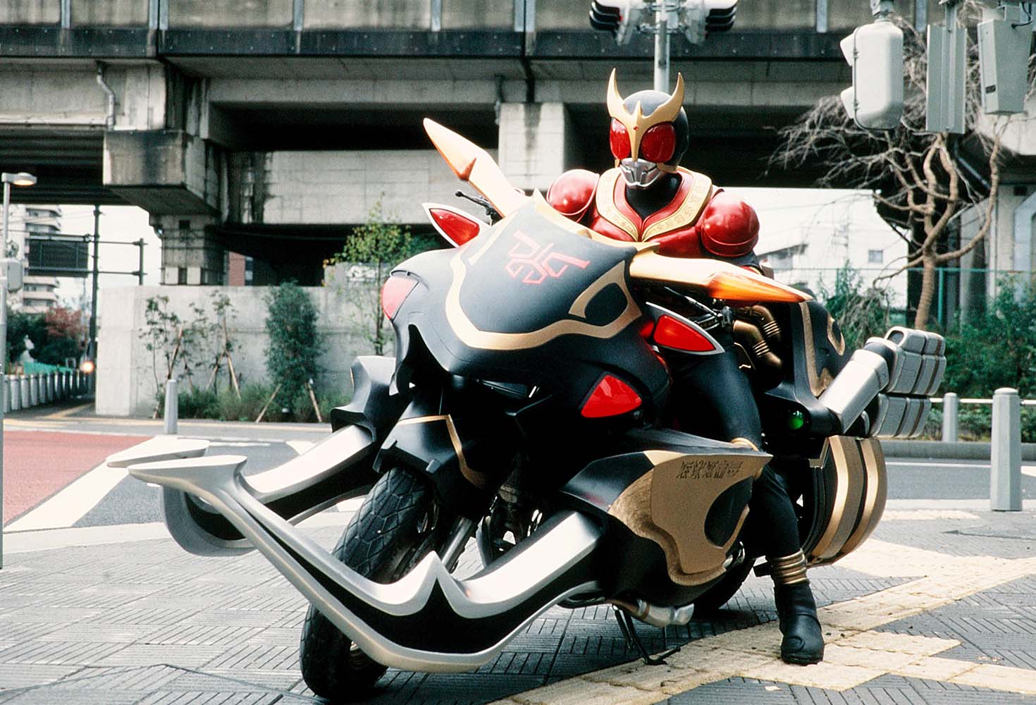 ビートゴウラム | 仮面ライダー図鑑 | 東映