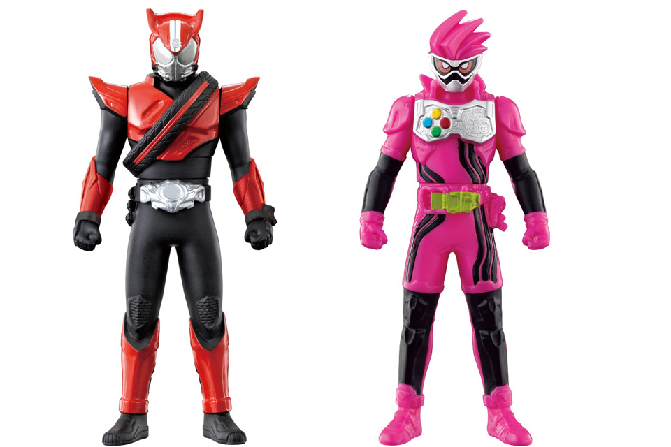 ソフビヒーロー 仮面ライダーセイバー＆レジェンド仮面ライダー発売