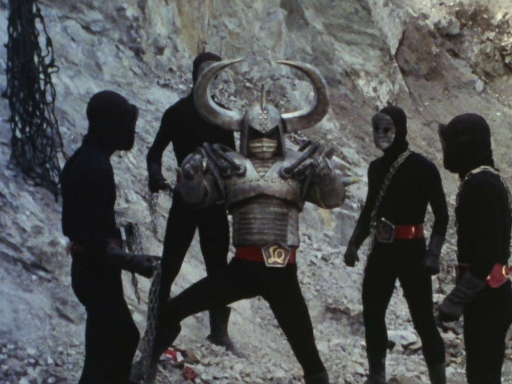 鋼鉄参謀 | 仮面ライダー図鑑 | 東映