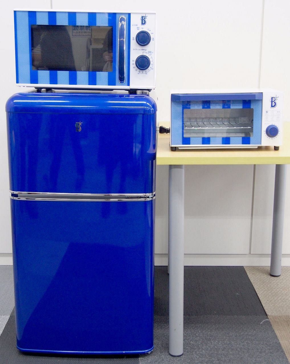 新生活は「横浜ブルー」で ベイとコラボ家電 | 話題 | カナロコ by