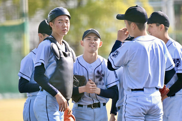 21世紀枠の横浜清陵、大阪入り後初の練習試合 甲子園本番見据え課題