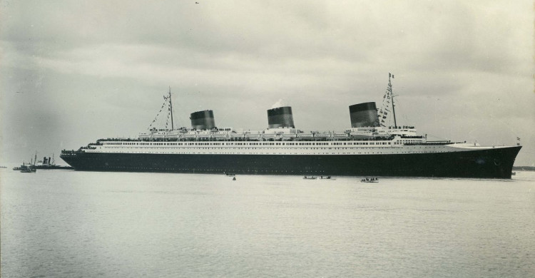 宮殿”華麗なる航跡 フランス客船「ノルマンディー」 横浜で資料120