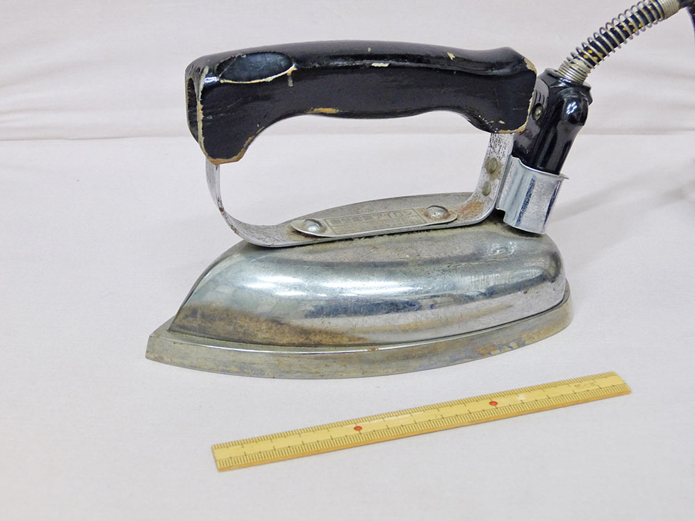 衣～洗濯・アイロン | 学習資料「昔のくらし」 | 金沢くらしの博物館