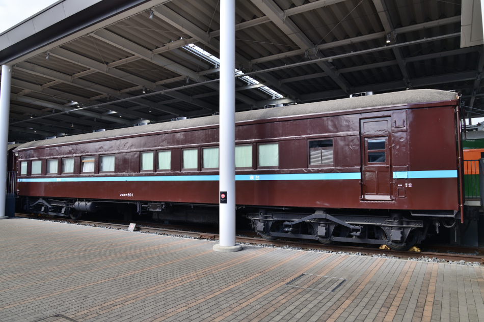 Kano鉄道局 スハ32系客車