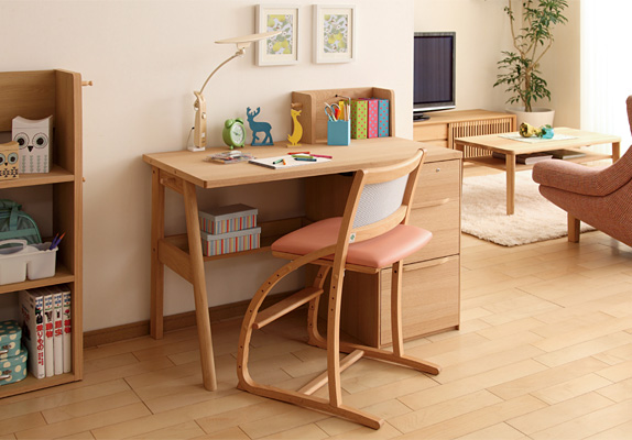 学習机・勉強机ならカリモク家具｜コーディ | 国産家具メーカーの