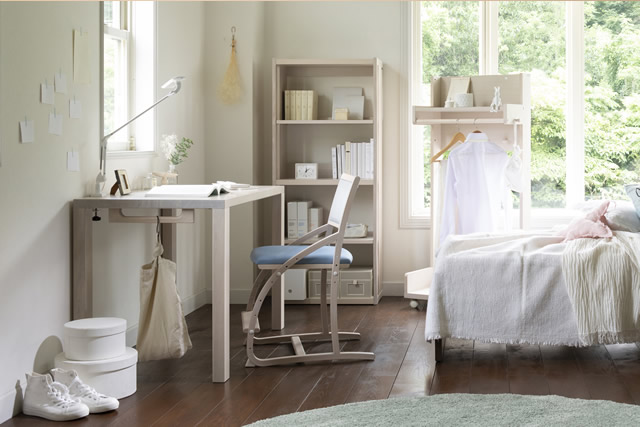 学習机・勉強机ならカリモク家具｜デスク関連アイテム｜国産家具