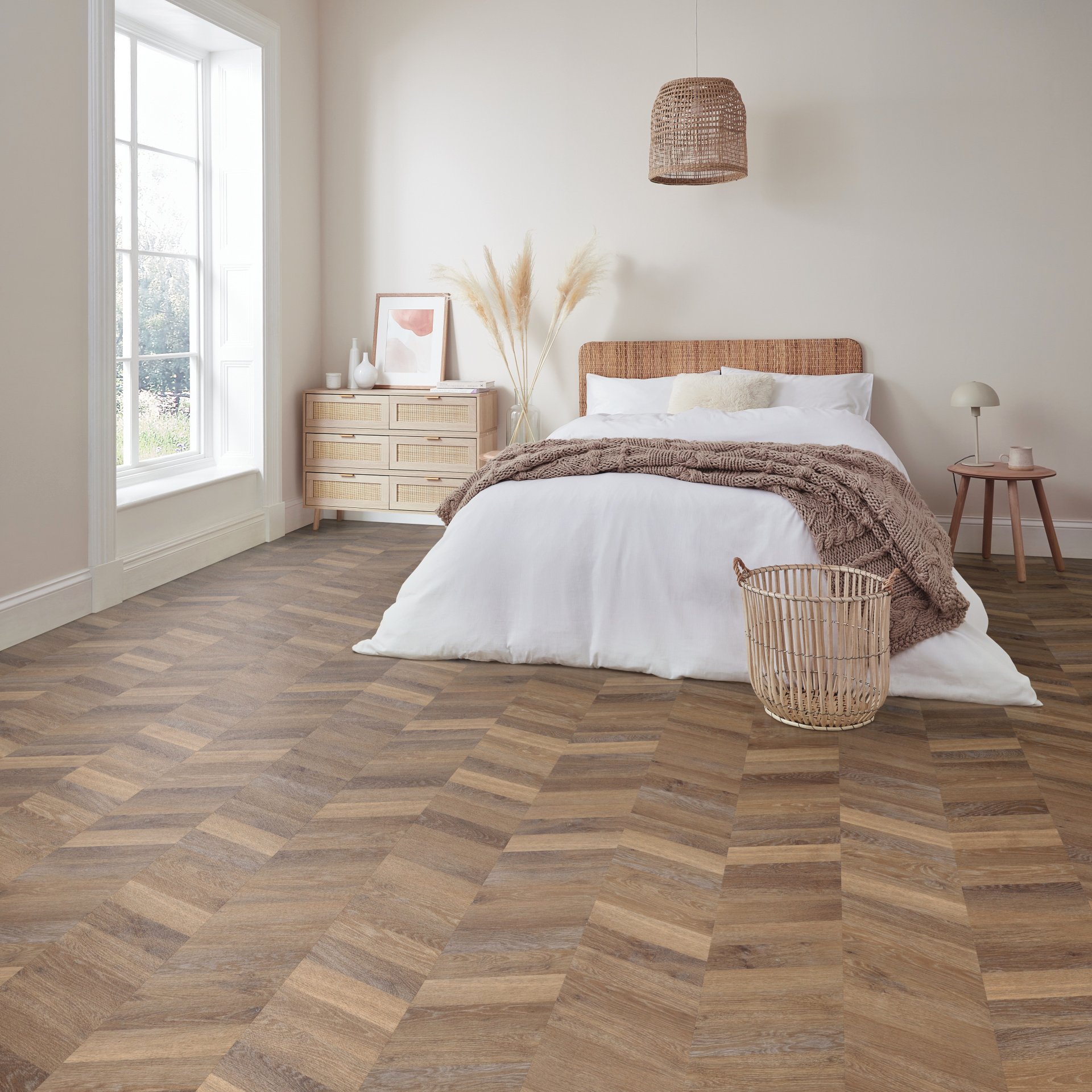 Knight Tile | Mid Limed Oak SCB-CH-KP96