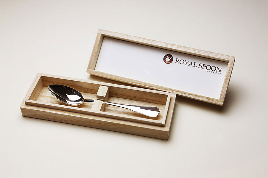 宮内庁御用達】銀食器 最上級の素材を惜しみなく使用した重厚感溢れる