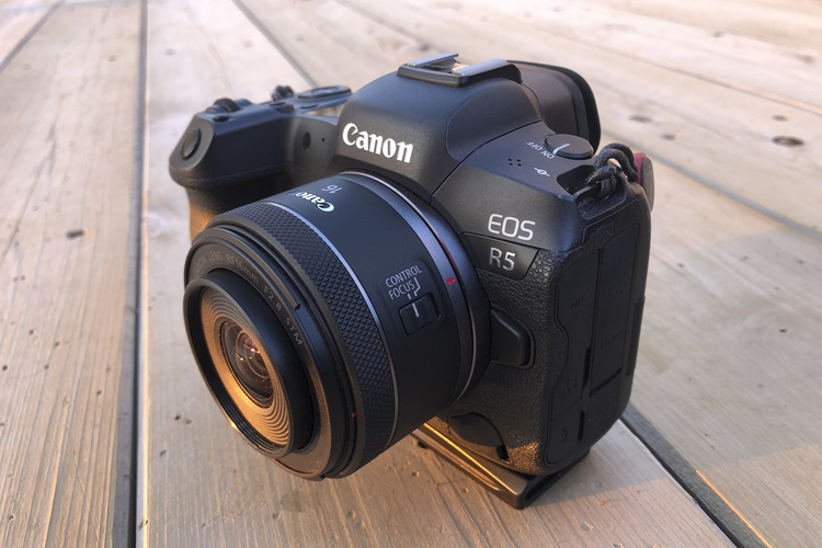 キヤノン RF16mm F2.8 STM レビュー｜気軽に持ち歩ける超コンパクト