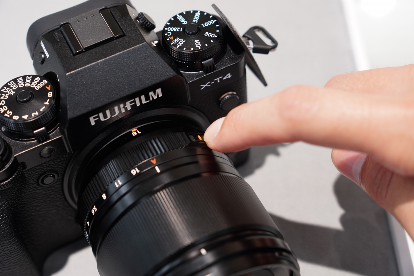 富士フイルム XF18mmF1.4 R LM WR｜開発担当者インタビューから新