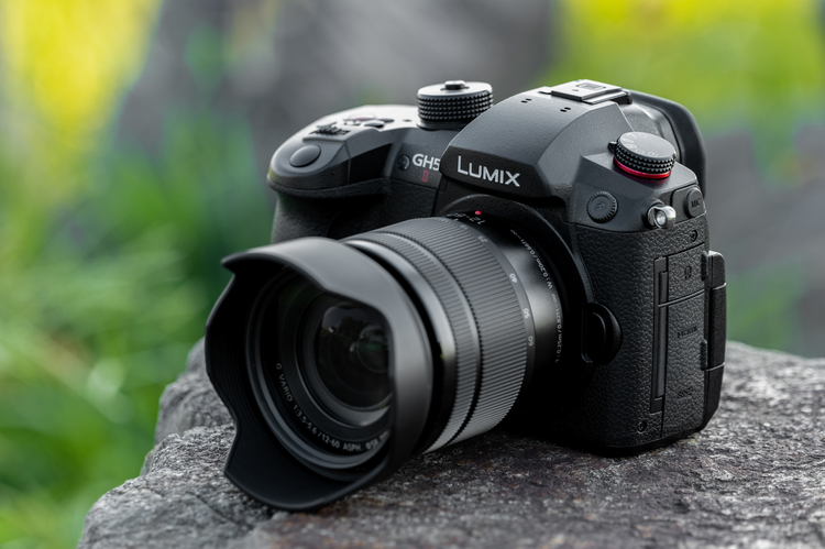 パナソニック LUMIX GH5II｜キットレンズの描写力と、さらに1本追加